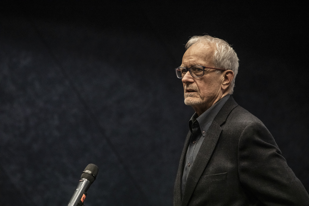 Režisér Miloslav Luther pri spomienke na producenta a filmára Mariana Urbana. Foto: Miro Nôta