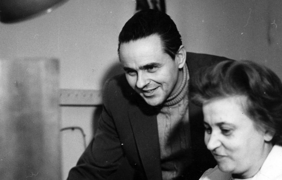 slovenský dabing Svätopluk Šablatúra a Margita Tomášková v strižni. Foto: archív SFÚ
