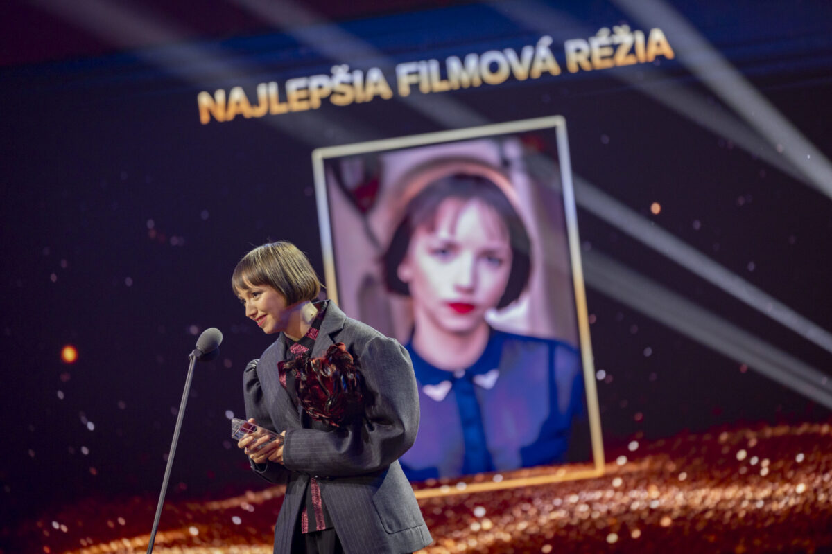Režisérka Tereza Nvotová si odniesla sošku Slnko v sieti za réžiu filmu Otec. Foto: SFTA/Zdenko Hanout