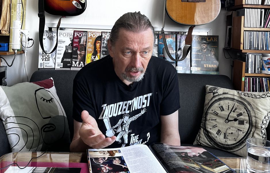 Miroslav Ulman vo svojich archívoch. Foto: Archív M. U.